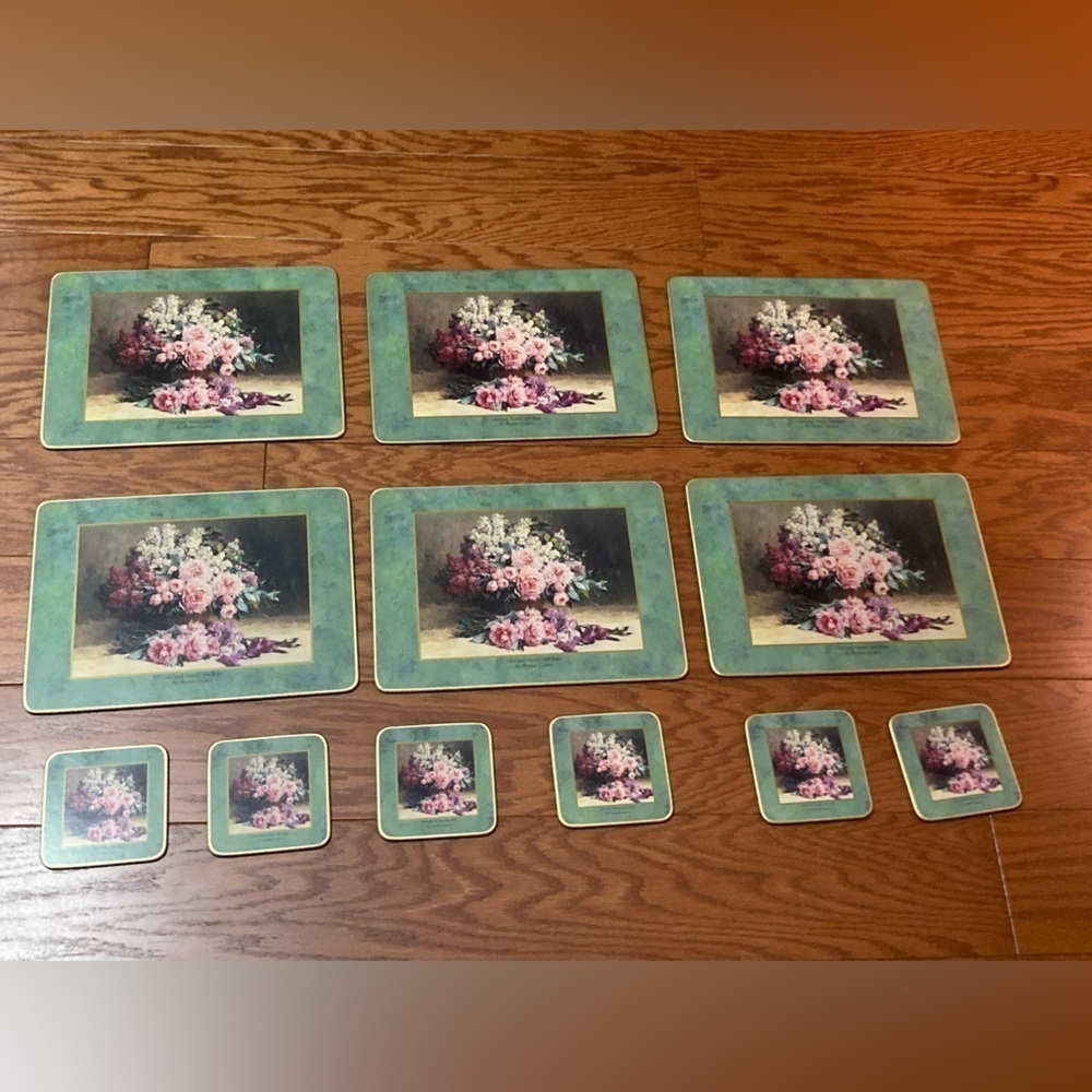 Cloverleaf Table Mats, Set of 6, Matching Coasters 6 Made in England Floral Vtg